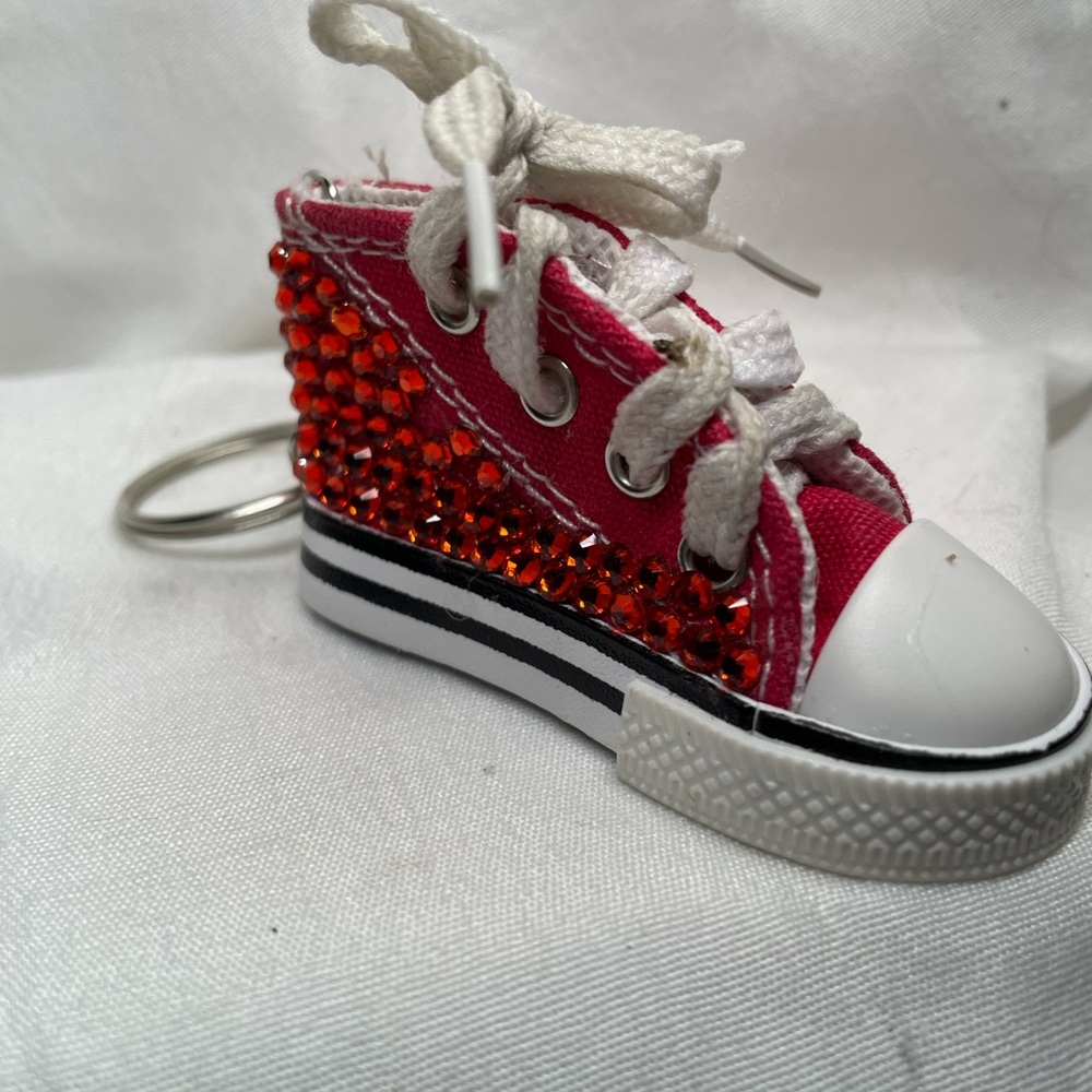 Red Sneaker Keychain - Picture 2 of 7